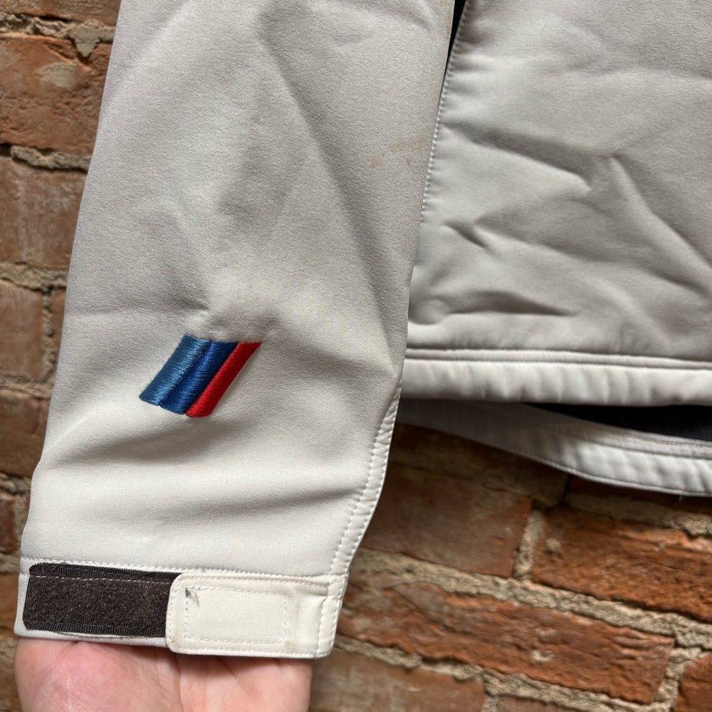 $150 BMW Racing School Racing Jacket - Picture 3 of 8